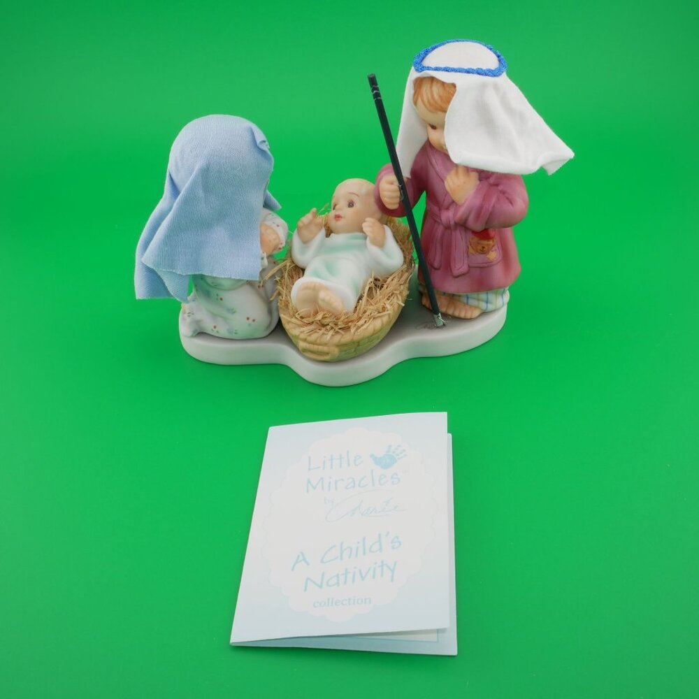 Nativity Figurine "Away In A Manger" By Ashton-Drake Galleries LE#1873 of 5000 - Picture 7 of 7